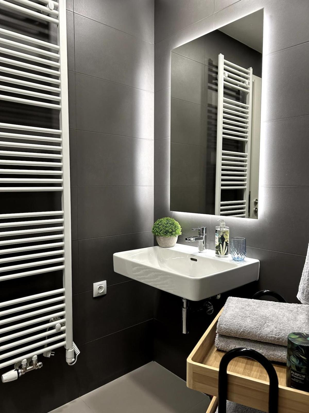 Appartement Viktoria With Garage & Balcony Praag
