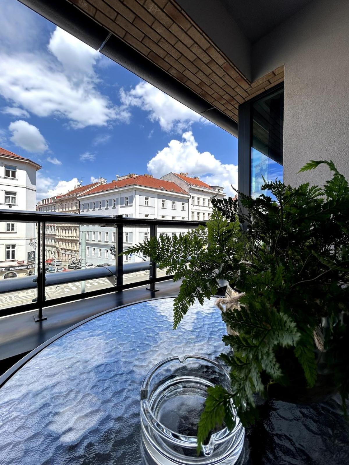Viktoria With Garage & Balcony Appartement *